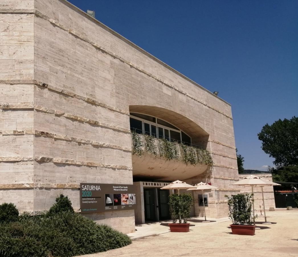 Km 0 Dal Centro By Tiziana Monaldi Hotel Pitigliano Exterior photo