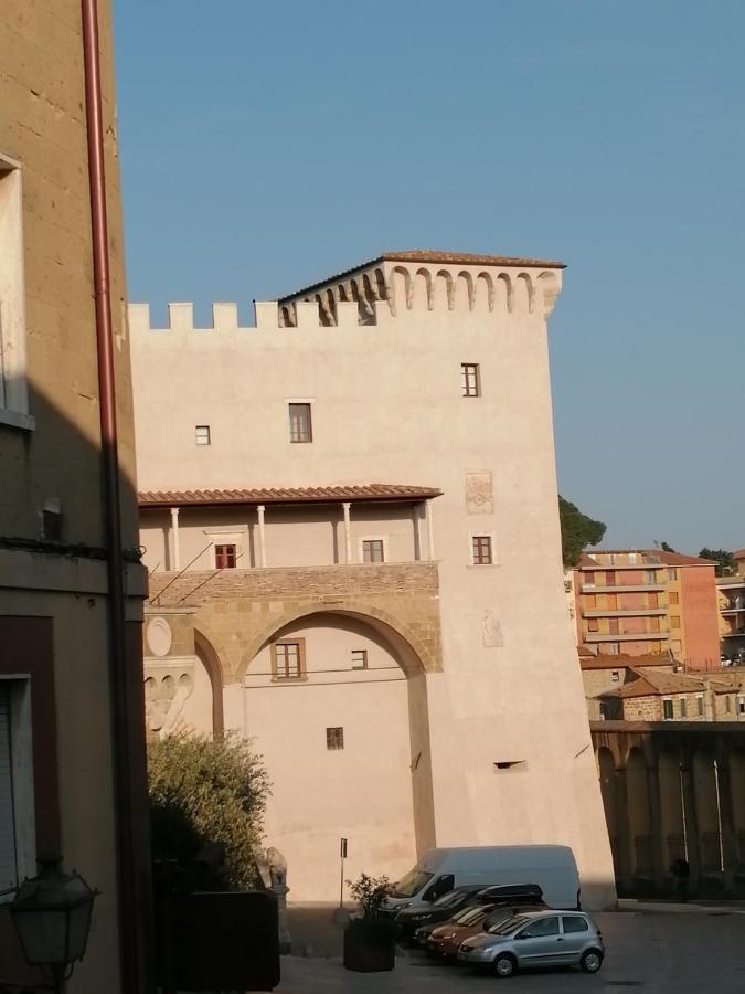 Km 0 Dal Centro By Tiziana Monaldi Hotel Pitigliano Exterior photo