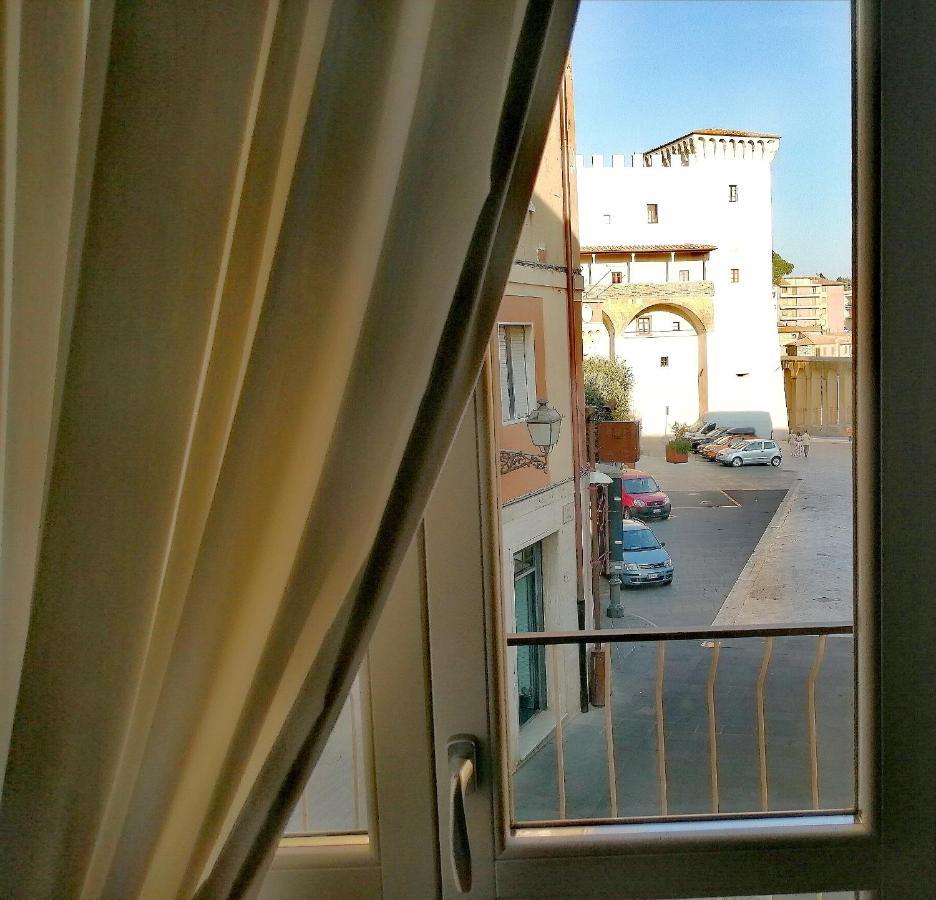 Km 0 Dal Centro By Tiziana Monaldi Hotel Pitigliano Exterior photo