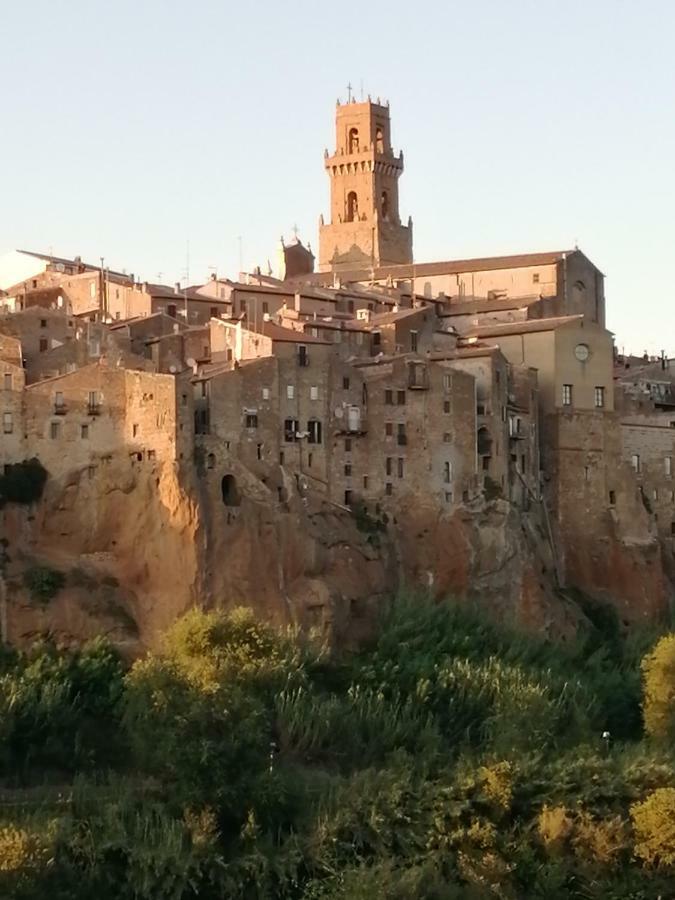 Km 0 Dal Centro By Tiziana Monaldi Hotel Pitigliano Exterior photo